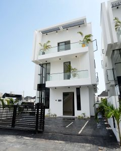 5 bedroom duplex in Lekki Ajah